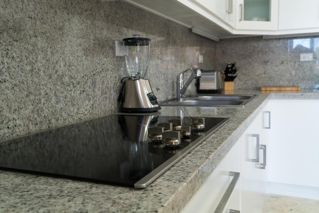 3Br / 3Ba Modern Paradise Loft Condo In Gated Community W/ Daily Housekeeping Сосуа Екстер'єр фото